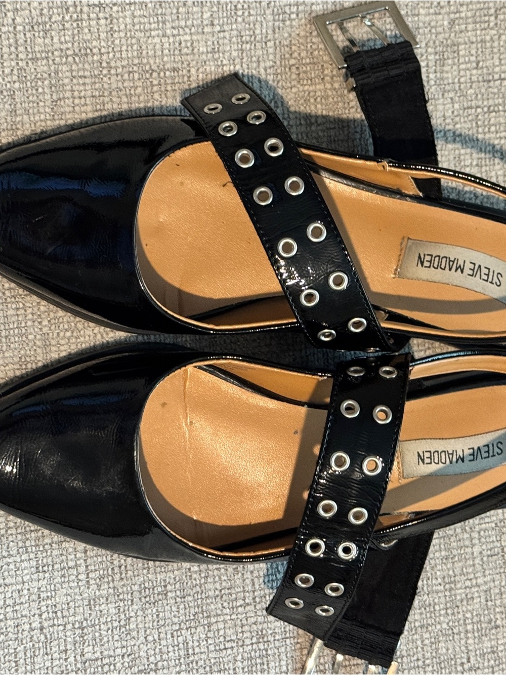 Steve Madden Black Patent Grommet Mary Jane Flats